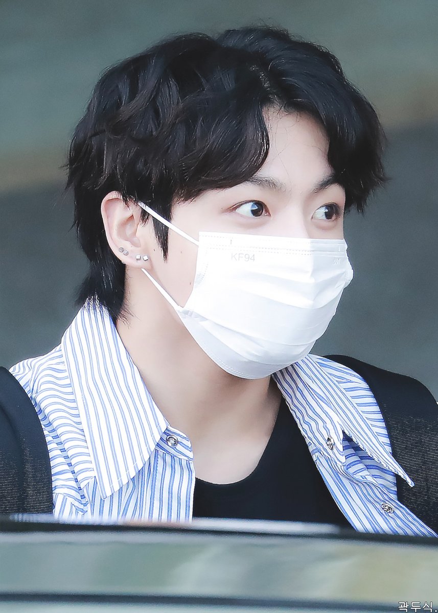 형님께 충성하라 죽도록 충성하라 끝까지 꾹멘.

/ 220613 

#방탄소년단 #BTS #전정국 #정국 #JUNGKOOK #JK <a href="/BTS_twt/">방탄소년단</a>