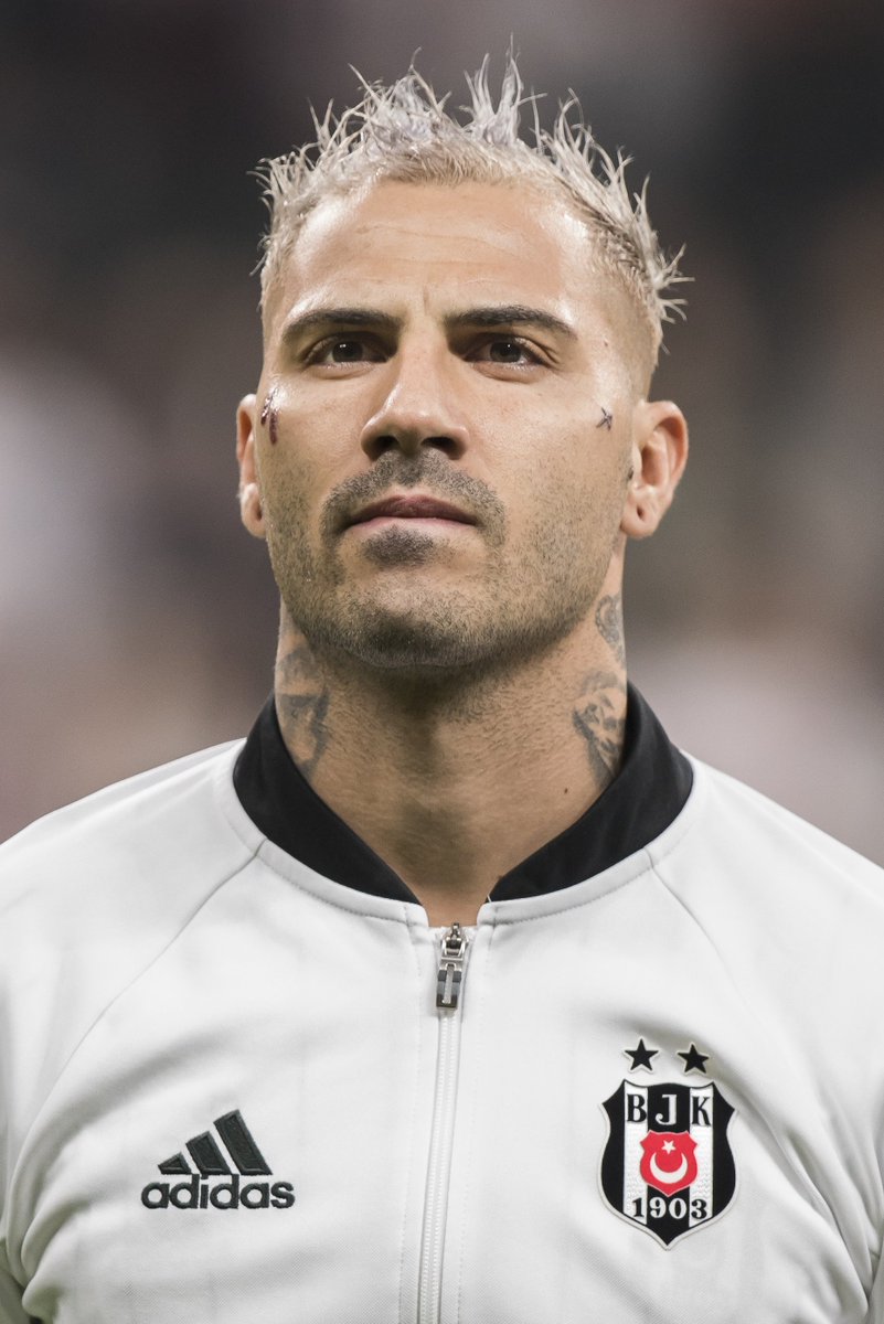 Quaresma 🦅

#TBT | #UCL