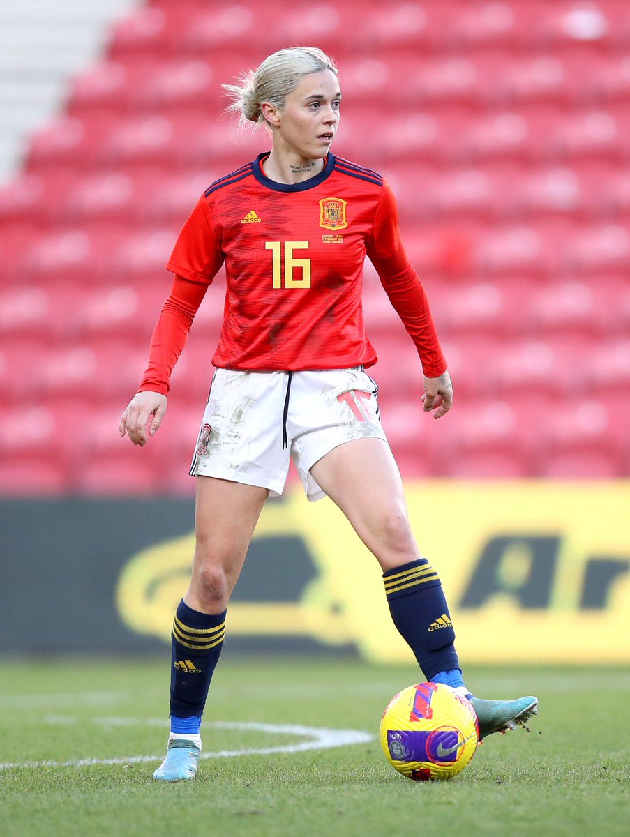 Mayca_Jimenez's tweet photo. Mapi León, desde la concentración de la Selección en Las Rozas:

🗨 "Estaría bien que no nos pusierais una presión extra. Entiendo que hay muchas ganas, pero no es tan fácil".

🗨 "Es una Eurocopa y los partidos son muy complicados. Hay mucho nivel".
@relevo https://t.co/8IcrS6VKMY