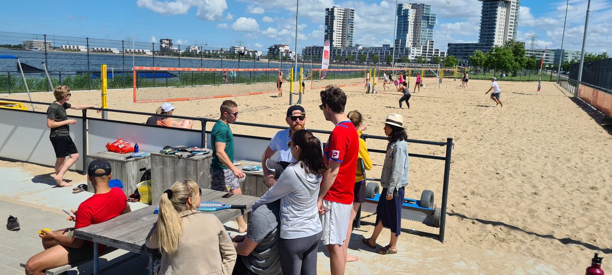 BeachClubRdam's tweet photo. Beachtennis Recreatietoernooi! Ook hier afgelopen zondag volle bak en volop zon, actie en plezier!

Elke vrijdagavond en zondagmiddag kun je meedoen met #beachtennis! Volgende toernooien op zaterdag 3 september en 1 oktober! https://t.co/VfHL6e7EYr

#ikwilbeachen #rotterdamsport https://t.co/KeJMLcw4R9