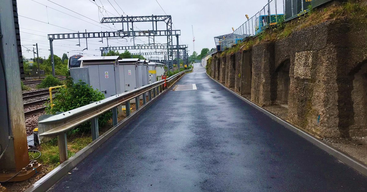 ColasRailUK's tweet photo. π§Ή Clearing up Kensal Green
π·π·ββοΈ SRSAβs #TeamOOC have recently completed upgrades to spruce up Kensal Green Access Point to ensure our site teams, and those of the wider railway industry, are safe when accessing and leaving site.
π Fantastic work team
#ColasRailShares https://t.co/geHCC5eWqL