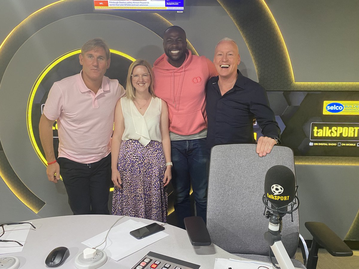 VickyCuthill's tweet photo. Just travelling home from a very exciting morning @talkSPORT with @JimWhite @Sjopinion10 @Sol14Bamba talking about men and cancer and how @macmillancancer can help and support everyone during every stage of the cancer journey - hope it was helpful! https://t.co/622rlaiSvD