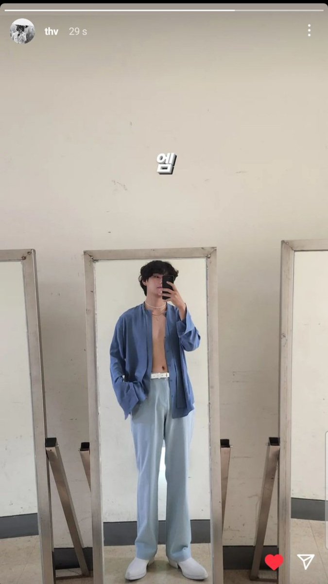 SotoYandri's tweet photo. Kim taehyung tu quieres que me de un paro cardíaco https://t.co/0bghHHzrsK