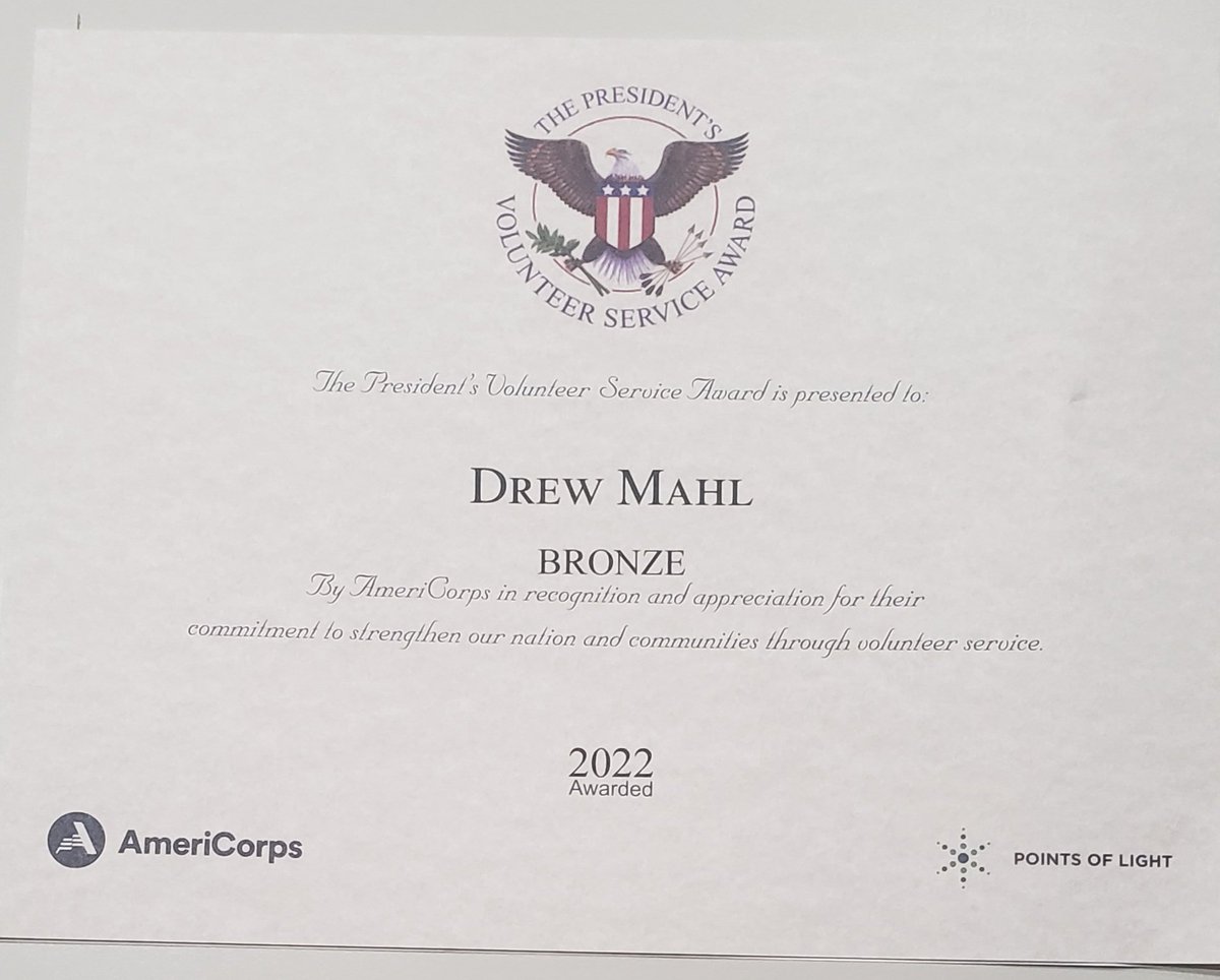 Chrissie Mahl tweet media