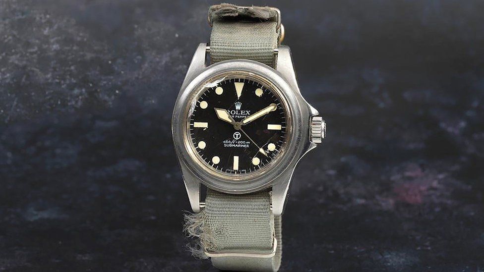 TheKettleKids_'s tweet photo. 📰 Navy diver's rare Rolex sold at auction for £155,000

https://t.co/O9eRJiduJO https://t.co/YPIol2il0q