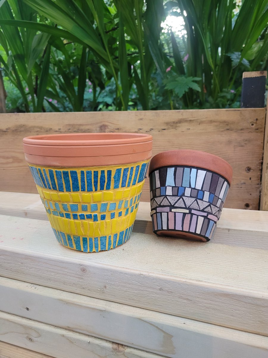 HeartInArt_UK's tweet photo. What a Lovely evening @BeeUrbanLondon with the mosaic maker's. We just love it. ❤️ thanks for coming.
.
.
#Creativetonic #mosaictherapy #relaxchatcreate #eveningclasses https://t.co/fc3OvbMgml