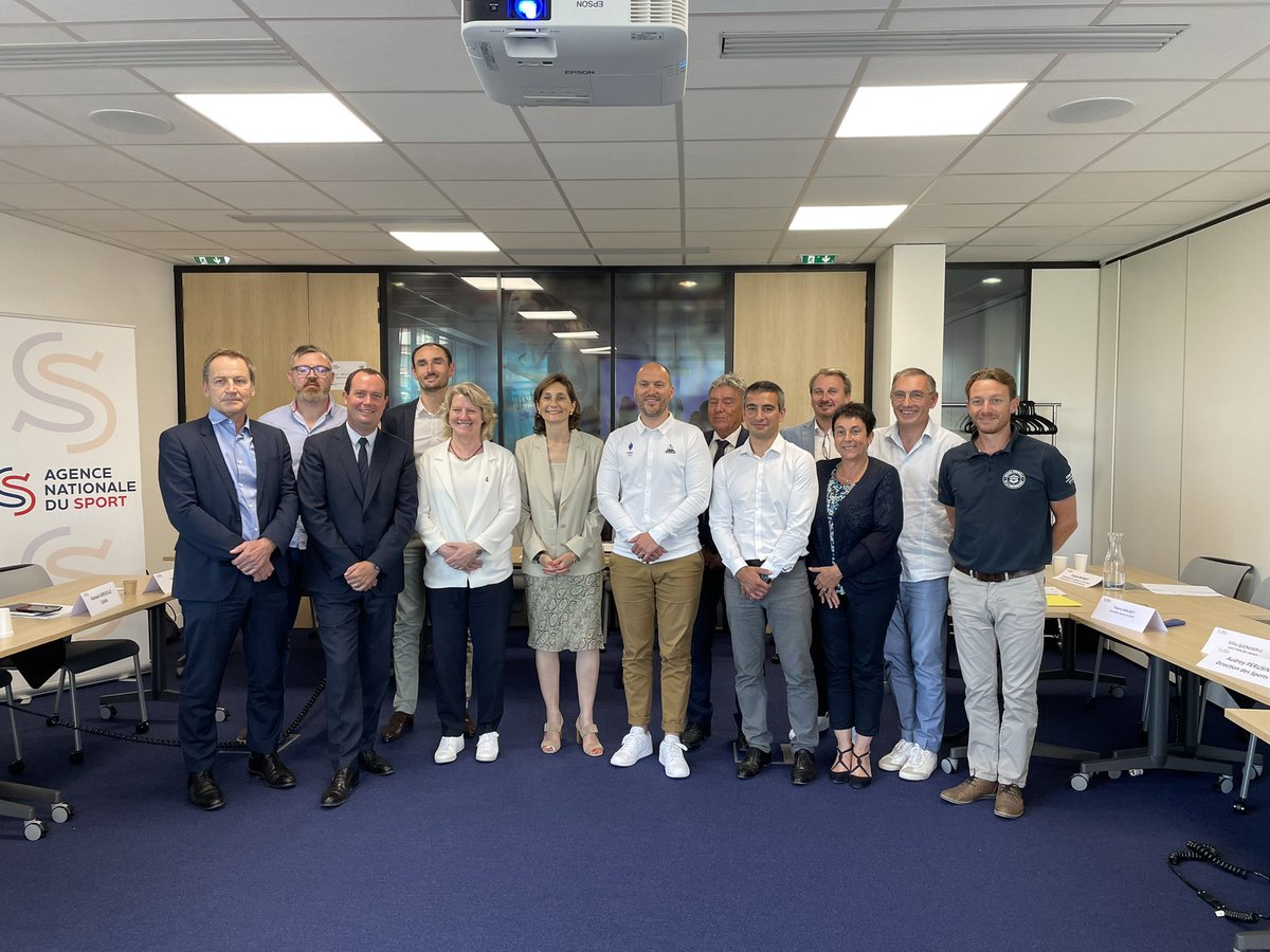 J’ai été heureuse de conclure ce matin le Comité de pilotage “Gagner en France” mis en place par l’<a href="/Agence_du_Sport/">Agence nationale du Sport</a> pour réunir les
les conditions de succès 🇫🇷 aux Jeux de <a href="/Paris2024/">Paris 2024</a> ! 
<a href="/OnestaClaude/">Claude Onesta</a> <a href="/FranceOlympique/">FranceOlympique</a> <a href="/FRAparalympique/">Comité Paralympique et Sportif Français</a> <a href="/GRAND_INSEP/">Réseau Grand INSEP</a>  <a href="/ASDTN_Officiel/">ASDTN</a> <a href="/YCUCHERAT/">Yann CUCHERAT</a>