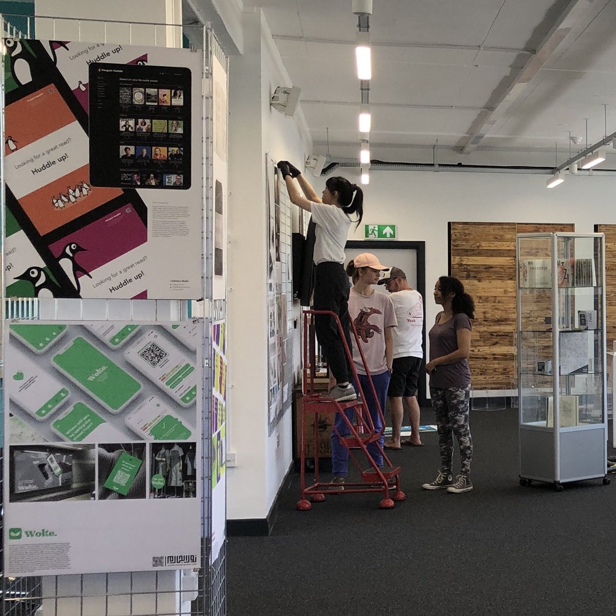 Team GD have done a wonderful job hanging the show. 🥰