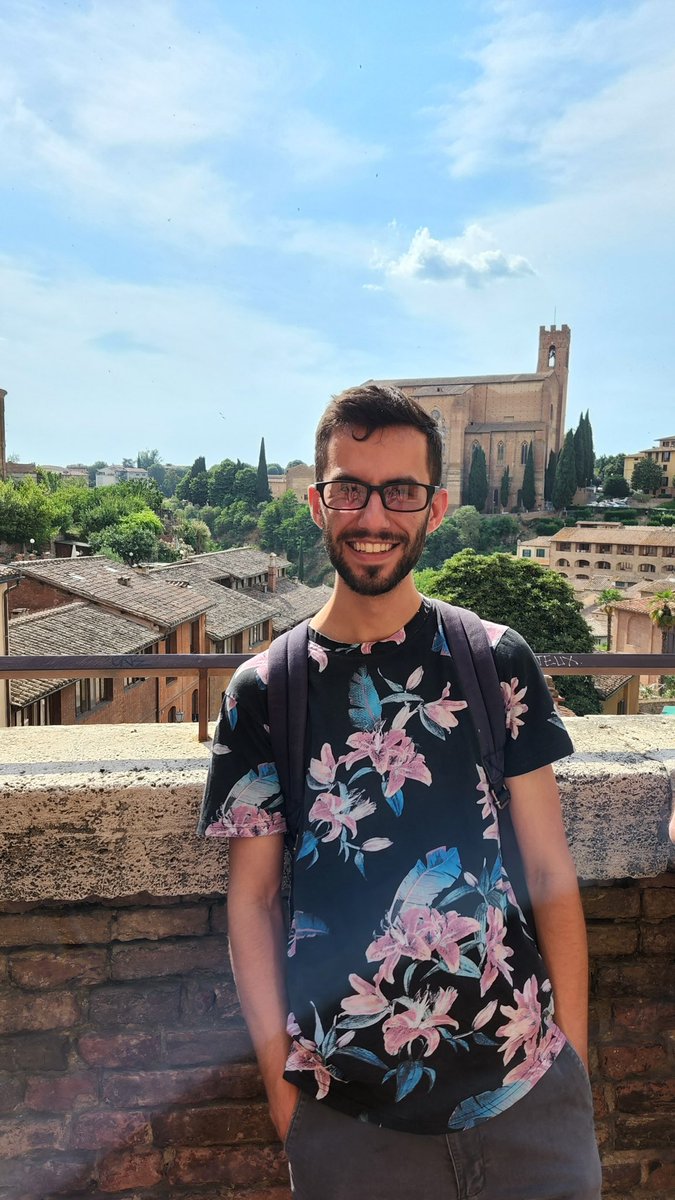 DrErinY's tweet image. @adam_willits1 living his best life and having a great training experience at #EPS2022.  The GAPP lab students are #goals.