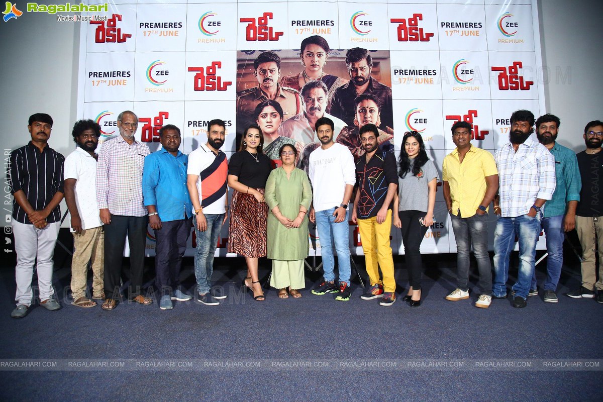 rajeshreddyega's tweet photo. A few clicks from #Recce press meet held today at Hyderabad
#AZEE5Original #RECCEonZEE5 #RecceTrailer #RecceVetakuSiddam #Premieres17thJune @ZEE5Telugu #Hyderabad @Surendraknaidu https://t.co/cfGm6xqHRC