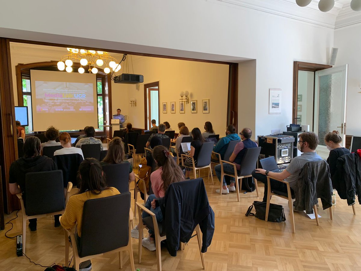 polisea's tweet photo. Hoy presentando en el Digital Culture & Cultural Analytics organizado por @UniLeipzig junto con @Lidia_Bocanegra. He presentado programas y proyectos de @MedialabUGR y otras acciones en @CanalUGR como #influscience con @torressalinas https://t.co/CGF6KRBCVH