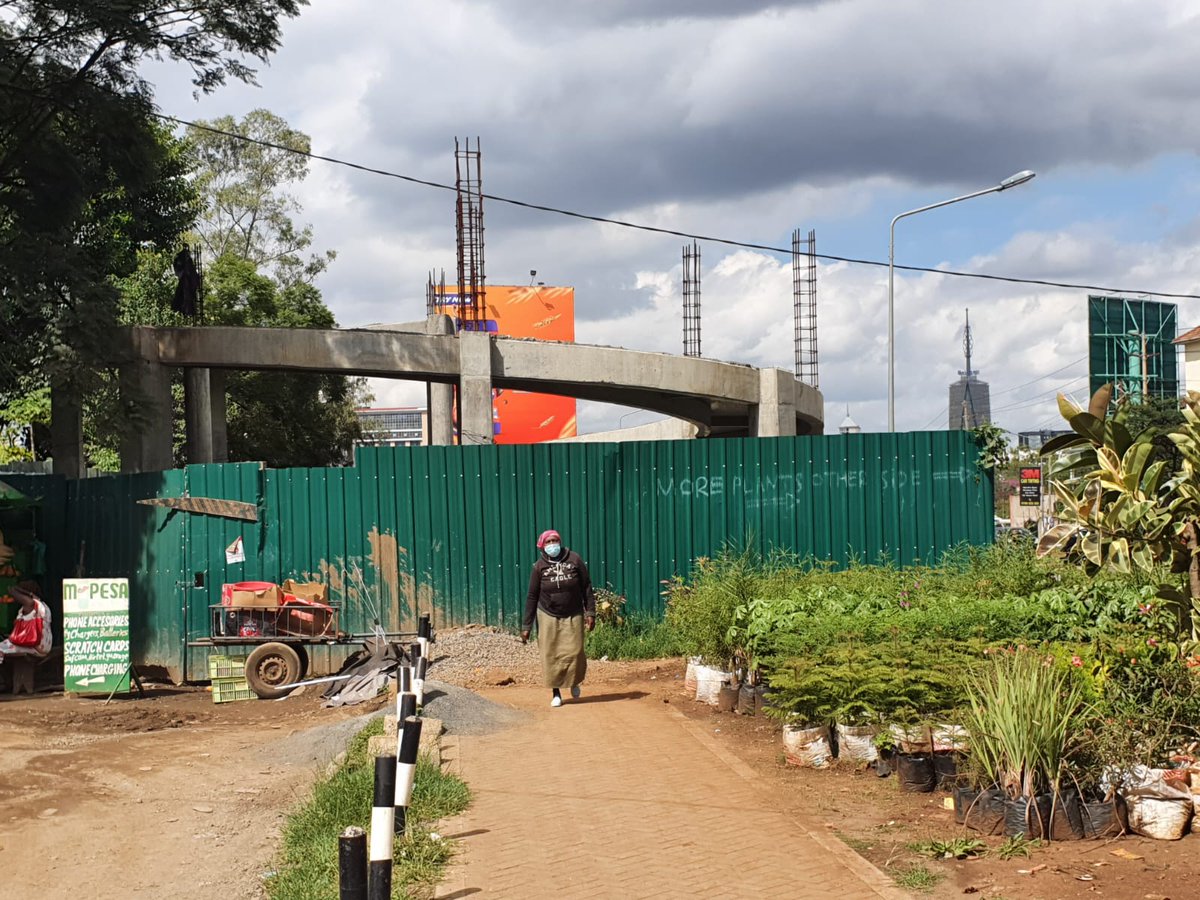 kilimanispeaks's tweet photo. 1/5 We would like to bring to your attention the absurd construction of a footbridge on Ngong road next to the Church of the Nazarene

#PublicParticipation 
#Communityworks
#Communityparticipation

@KURAroads @NMS_Kenya @NemaKenya @KeNHAKenya https://t.co/saJXNTNx92