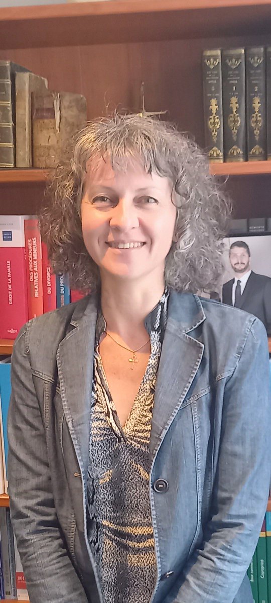 avocatsamiens's tweet photo. Aujourd’hui les avocats de la Somme votaient! J’ai l’immense plaisir de vous annoncer que Madame le Vice-Bâtonnier Sérène Medrano a été élue Bâtonnier de l’Ordre 2023-2024.  La reconnaissance de ses pairs pour ses immenses qualités ordinales, professionnelles et humaines. https://t.co/Rv9gAMQN0Z