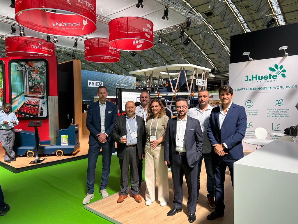 Nothing beats partners getting together!

<a href="/GreenTechRAI/">GreenTech</a> 
<a href="/JHuete_/">J. Huete Greenhouses</a> 
<a href="/RoyalBrinkman/">Royal Brinkman</a> 
<a href="/PrivaINT/">Priva Horticulture</a> 
<a href="/IGG_NL/">NL Global Issues</a> 
<a href="/NLinIQ/">Netherlands Embassy In Iraq 🇳🇱🇮🇶</a> 
<a href="/DutchMFA/">Dutch Ministry of Foreign Affairs 🇳🇱</a> 

#GreenTech #horticulture #innovation #gtamsterdam2022 #technology #lightning #verticalfarming #greenhouse #Agribusiness