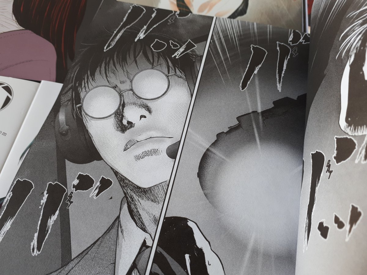 eccediciones's tweet photo. ¡La lucha por el control del tráfico de órganos se recrudece en el nuevo tomo de #GiftPlusMinus!
#RiyoKanzaki ha descubierto el secreto del corazón de #TamakiSuzhara. ¿Quién está detrás de la operación?
https://t.co/UeUwBkJRup https://t.co/b8MyPUI31f