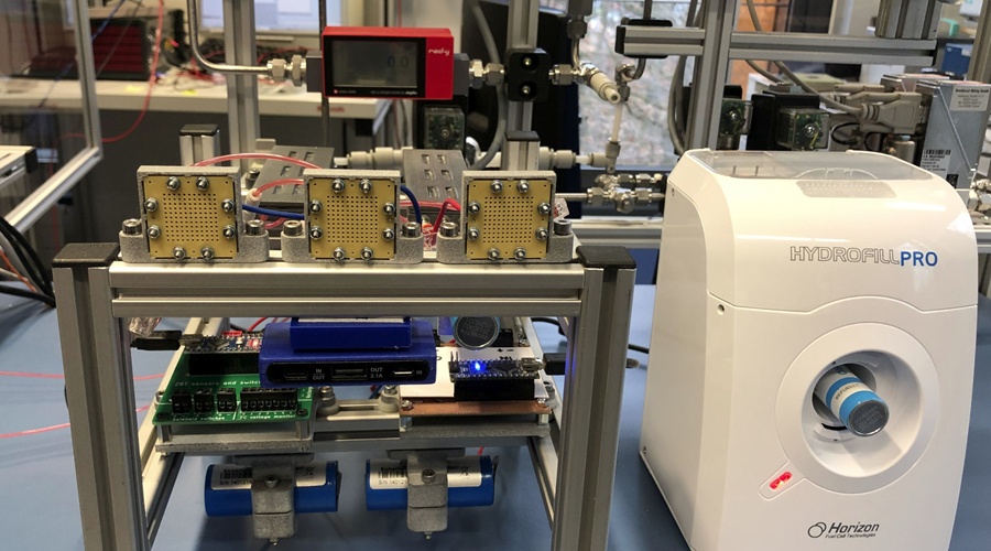 fuelcellsworks's tweet photo. #ZBT – Project Result: Portable #PEMFuelCell Hybrid System With 3D Printed Casing - How can the advantages of a power bank and a fuel cell be combined in a portable system? - https://t.co/xwgoC58DK5 #HydrogenNow #Hydrogen #HydrogenNews #H2 #CleanHydrogen #Decarbonise #CleanEnergy https://t.co/PNwJwhxSop