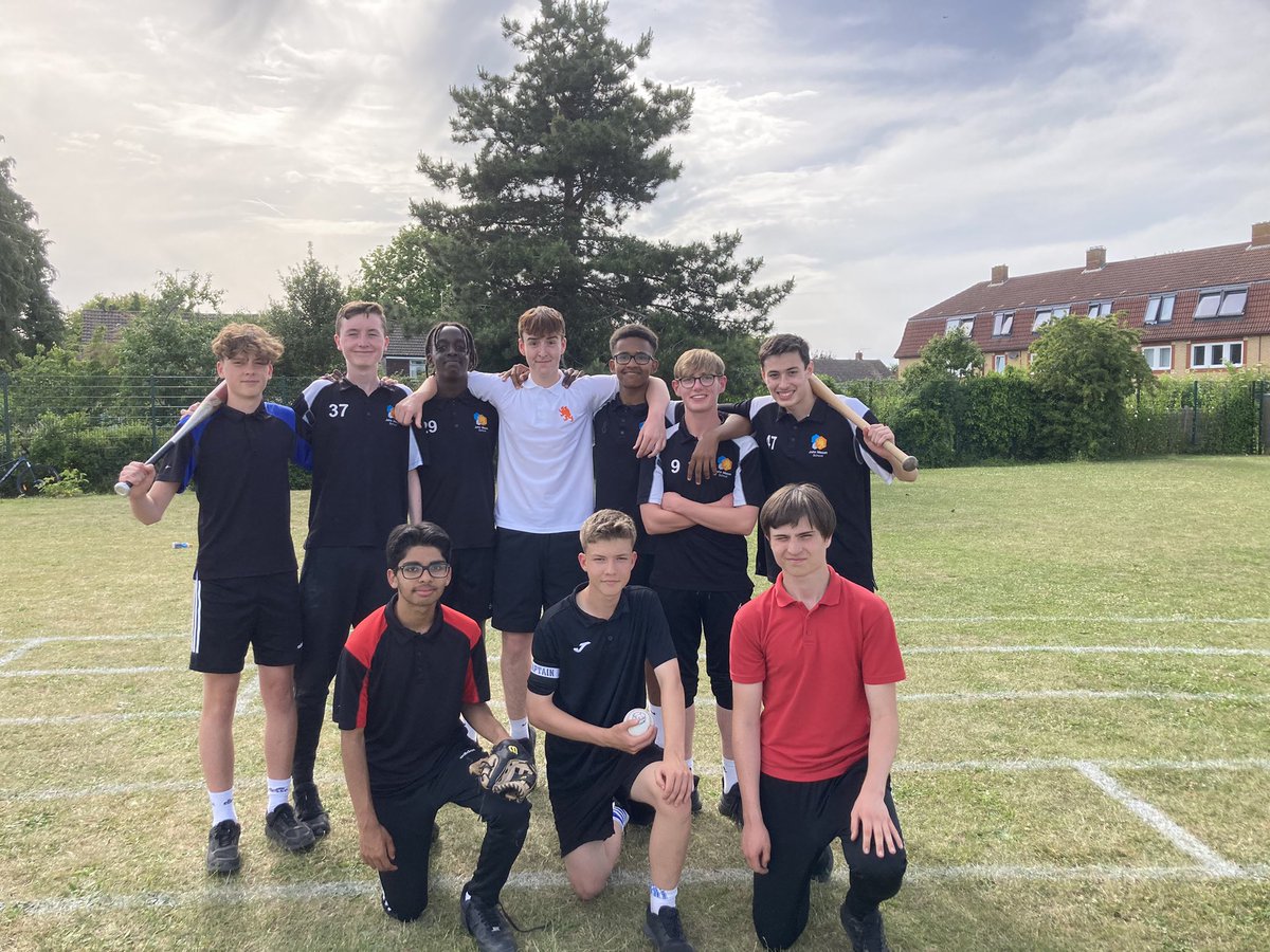 jdpe12's tweet photo. The Year 10 boys played KAs and Fitzharrys today in a softball tournament. All the boys were amazingly well behaved and played sport as it should be, respectfully. Well done guys and also Cayden who is missing from the picture. https://t.co/tTVSVcifn7