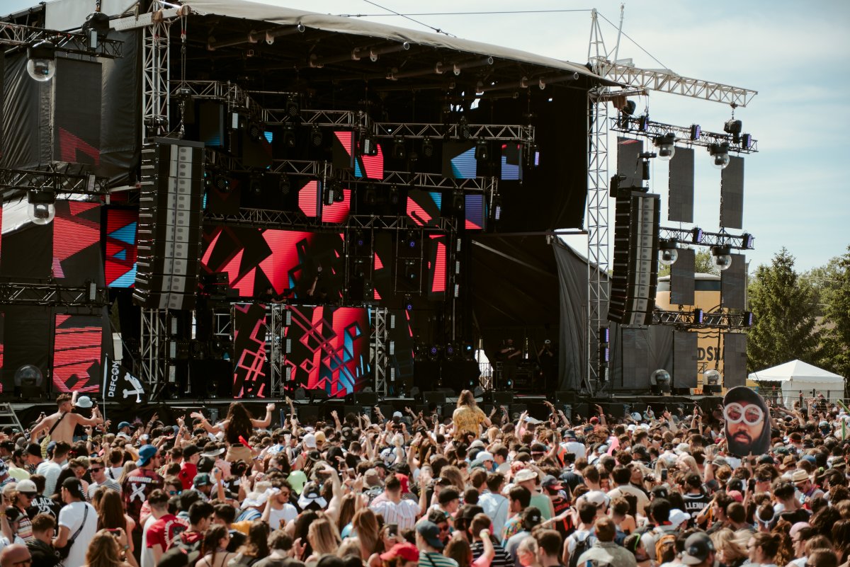 Adventurers, who remembers the last time we reunited at the Excalibur stage 🗡?
We can't wait to be back for #EAMF22!