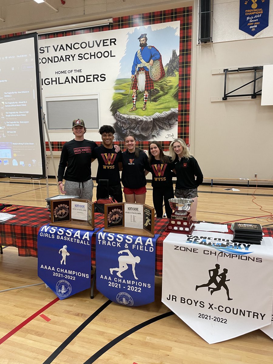 Some of senior students helping to set up for our Athletic Awards celebration this morning. Thanks ⁦<a href="/jolakeside/">Jo-Anne McKee</a>⁩ for organizing as well as the many other staff volunteers! Shout out to our amazing coaches for all of their time and passion this year! #westvaned