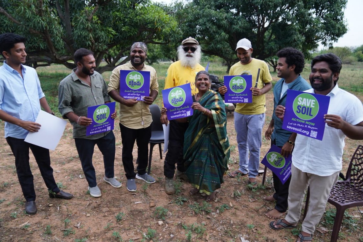 .<a href="/SadhguruJV/">Sadhguru</a> sits down for a conversation about #SaveSoil with <a href="/GangavvaMilkuri/">Gangavva</a>, a farmer turned comedic actress on her son-in-law’s YouTube channel <a href="/myvillageshow/">My Village Show</a> that explores the rural life and culture of Telangana. #SaveSoilTelangana #SaveSoil 
savesoil.org