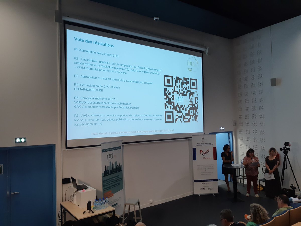 FACE31inclusion's tweet photo. #AGFACEGT
La soirée se poursuit avec le traditionnel vote des résolutions par les adhérent.e.s
Place maintenant à la présentation des actions su club avec l'intervention de notre cheffe se projet Maria Ortiz Martinez et nos partenaires #Emploi
#RSE
#inclusion https://t.co/y30nHbnGAm
