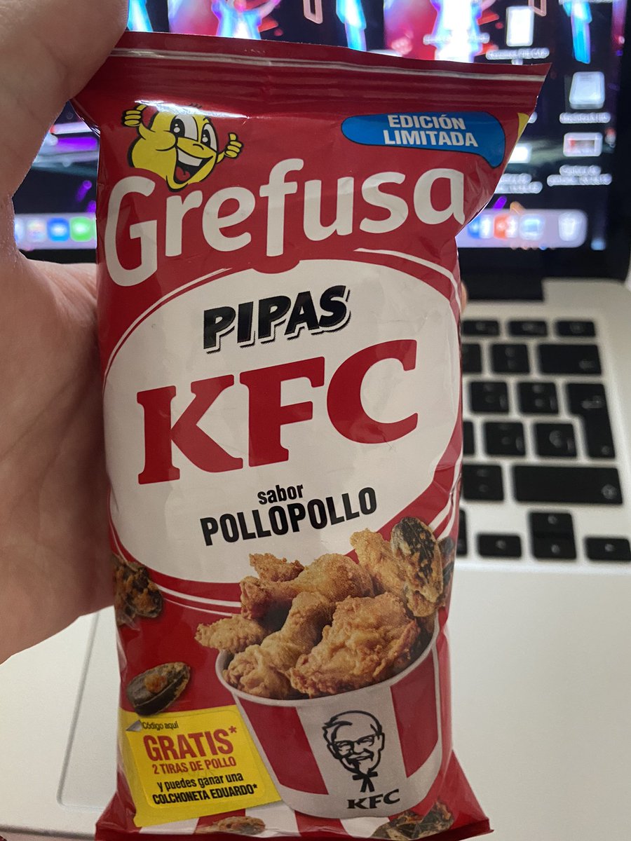 helenaromero__'s tweet photo. Lo buenas que están!! QUIERO MÁS PIPAS @grefusa CON @KFC_ES  #FOA2022 ❤️ #kfc_es https://t.co/b4GIxKVtHc