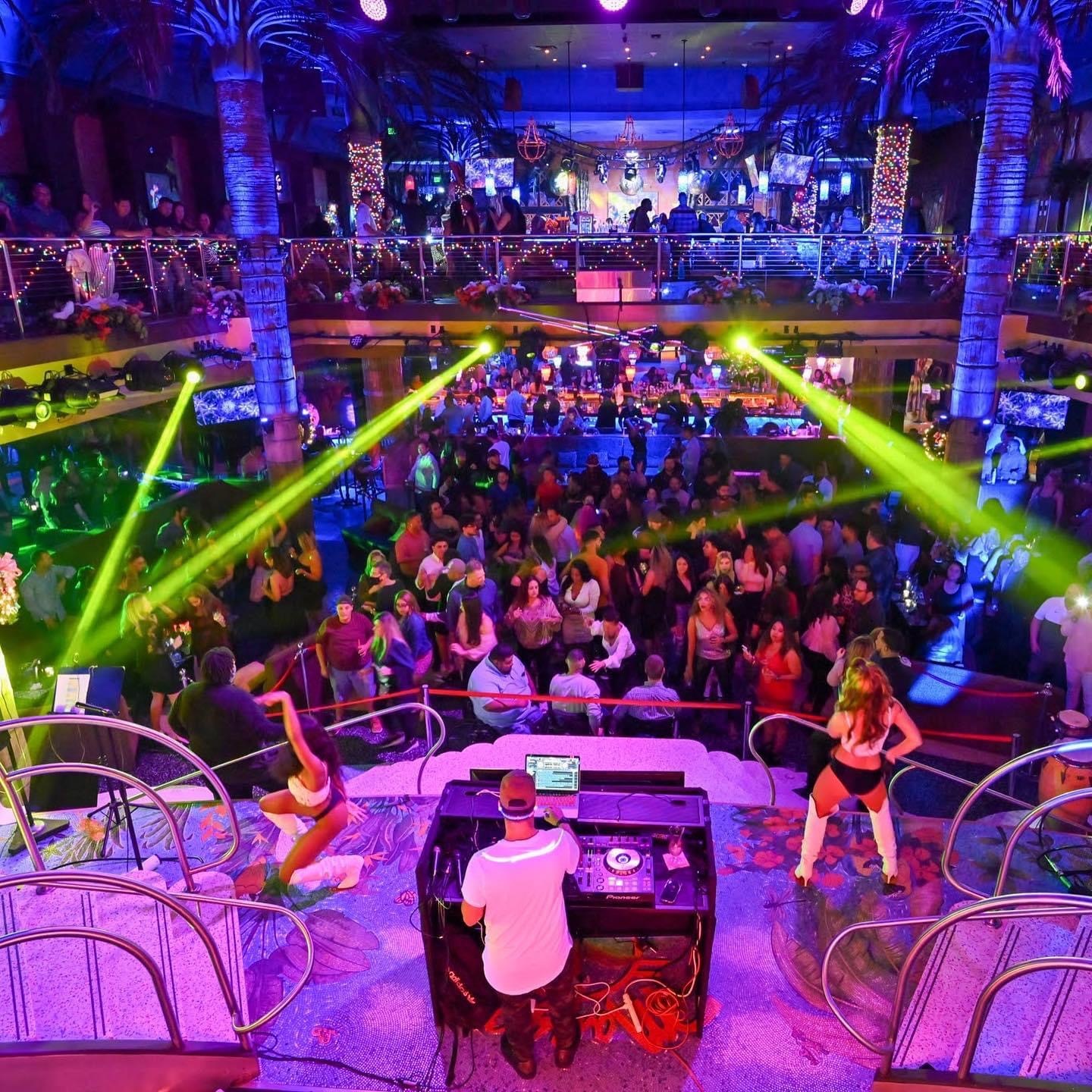 Mangos nightclub deals