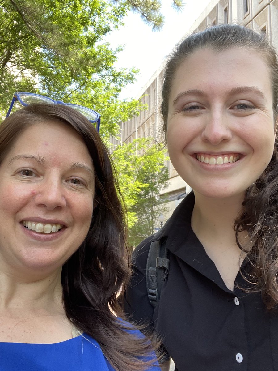 Chrystal_Paulos's tweet photo. Check out this new PhD candidate named Anna Cole ⁦@AnnaCamille98⁩ ⁦@CancerBioEmory⁩. How do you say…nailed it? https://t.co/lkpaS90nFN