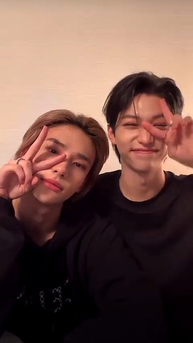SS HD TIKTOK LIVE (160622)
[ Hyunjin and felix ]

—A THREAD—

rt/like if u save it