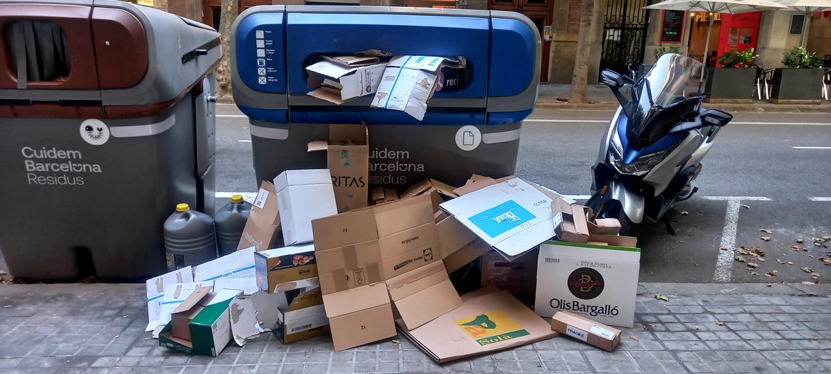 elswatdelbarrio's tweet photo. Carrer Corsega i Muntaner... cada día Barcelona enamora mes...
#BarcelonaGuanyaVida
Des #cuidemBarcelona
#percepcio https://t.co/alFkG9DK6K