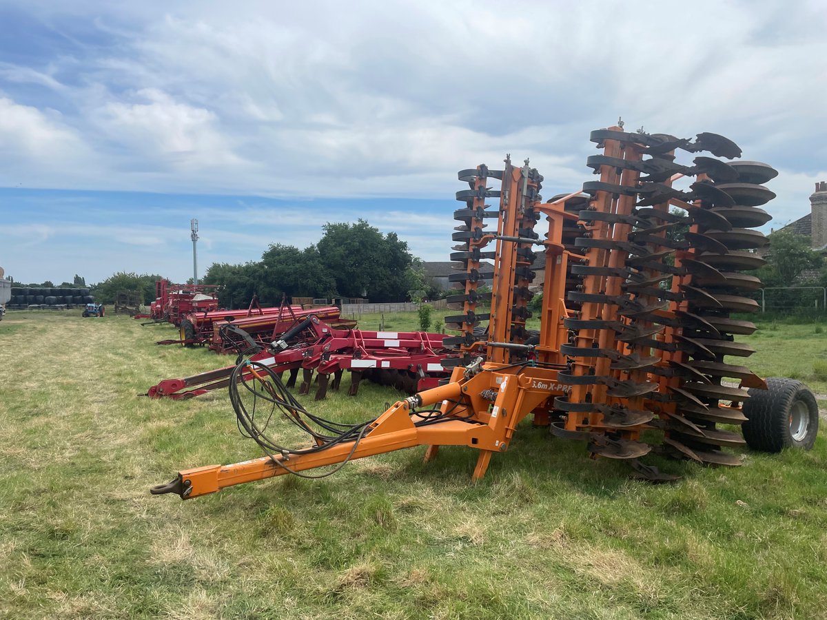 Brownandcorural's tweet photo. The auctions team our on site at Rectory Farm, Godmanchester preparing for this Saturday’s collective sale of Modern and Vintage Farm Machinery &amp; Equipment

Viewing available on Friday from 10am – 4pm
Sale starts Saturday 10.30am

View lots and bid online: https://t.co/Q5v2bAli0S https://t.co/2koIUp6Gka