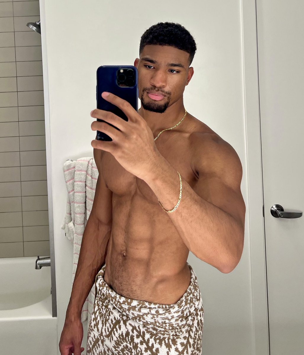 ThatDreamBoi's tweet photo. Fresh https://t.co/Kcl93SCFhc