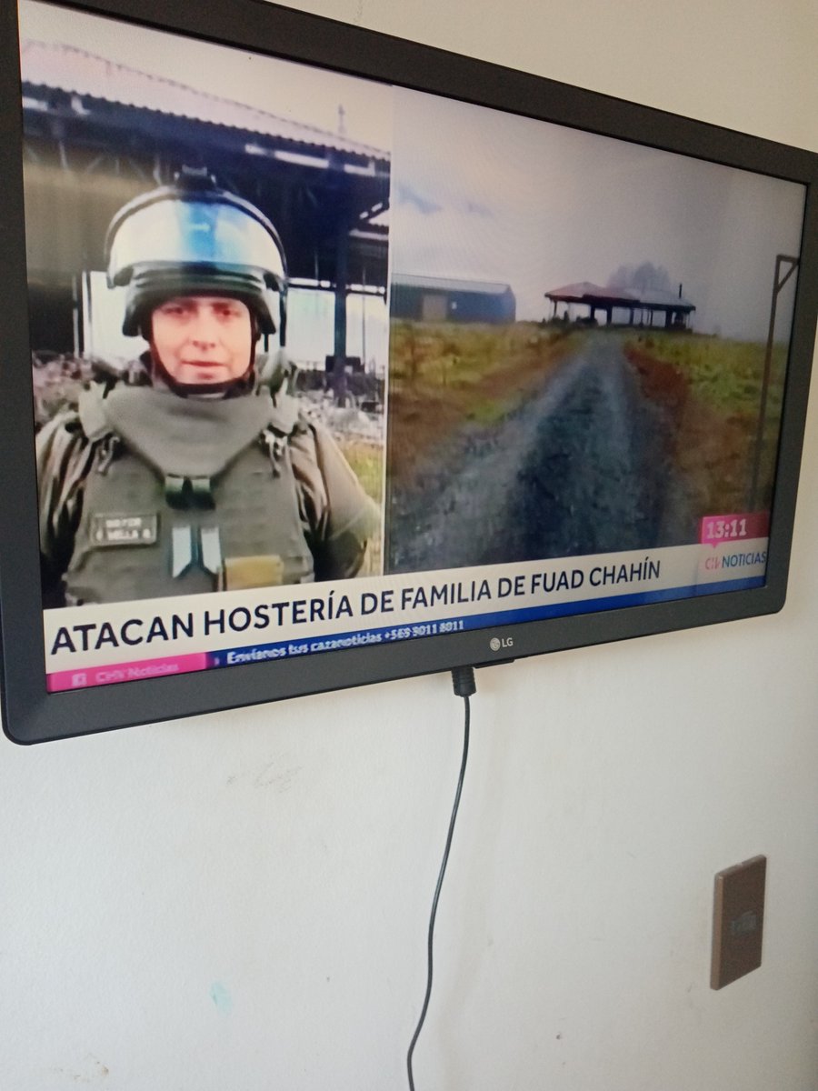 Fernand23587990's tweet photo. Asi que también tiene sitios por aya el constituyente jugoso de fuad chain estos ctm por eso tanto lloriqueo porque quieren a los militares aya en la araucania les preocupa puro cuidara sus cagas 🤦‍♀️ https://t.co/L0m5sJtuPc