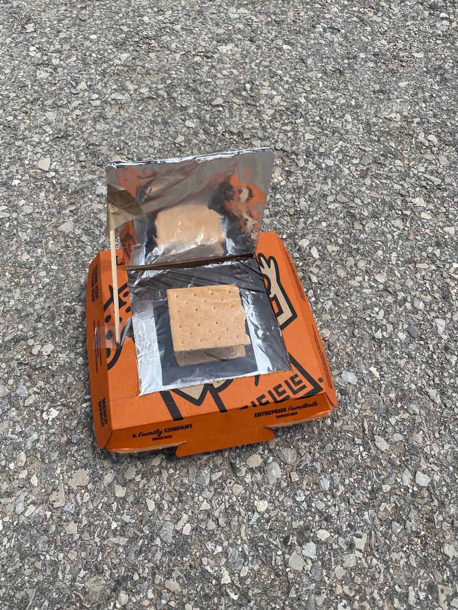MrsAngiolella's tweet photo. Roasting s’mores using our solar ovens!  Can we use the conductors and the sunlight to get our s’mores to melt?! @SMCDSB_MAI @SMCDSB https://t.co/7W4oFdIZZA
