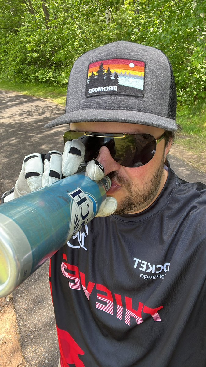 xDales_'s tweet photo. Decidedly to rep @100T_Esports @100Thieves  @Nadeshot  on the course today. https://t.co/Gz5BtmHKso