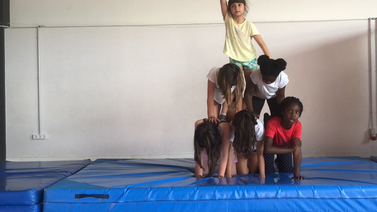 ie_martamata's tweet photo. Els de 4t acabem el curs exposant les nostres coreografies d’Acrosport. Properament els vídeos!!! #PriIEMM https://t.co/QkrMMiijAz
