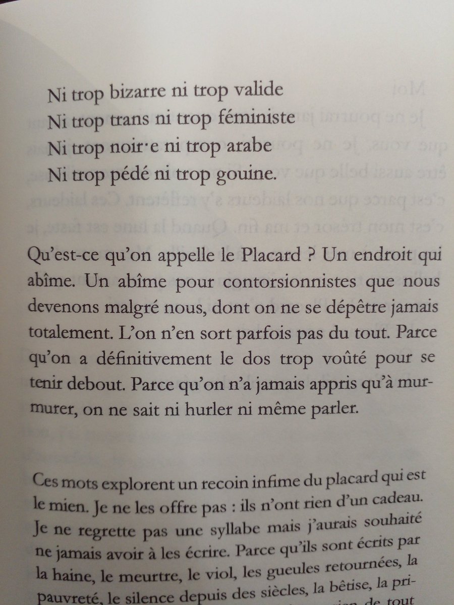 Luz Volckmann, Les chants du placard, <a href="/editionsblast/">éditions blast</a>, 2022