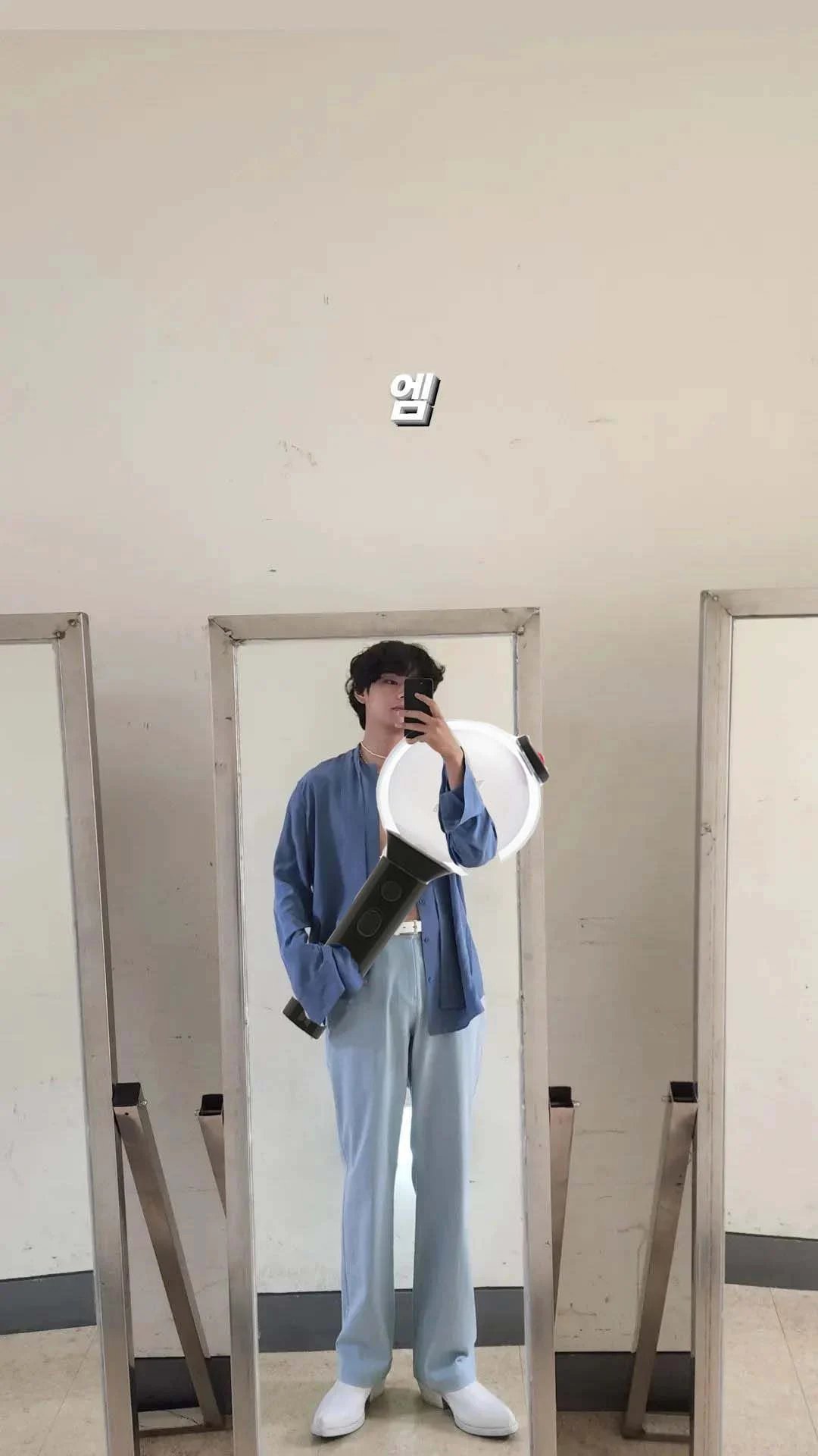 FVYAIK3UAAAVCIf?format=jpg&name=large