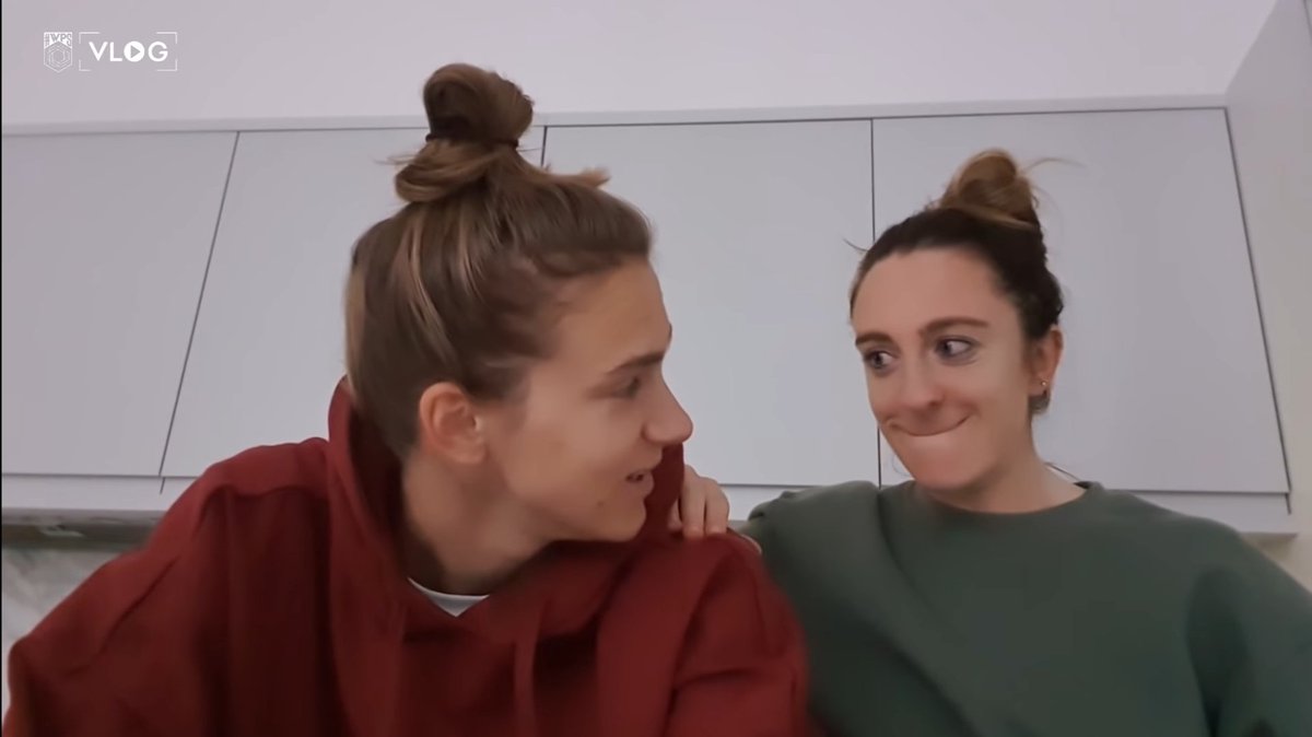 eivlisrs's tweet photo. And the way Lisa looks at Viv too 🥰😘❤️‍🔥❤️‍🔥❤️‍🔥 https://t.co/w4APHaH5GW