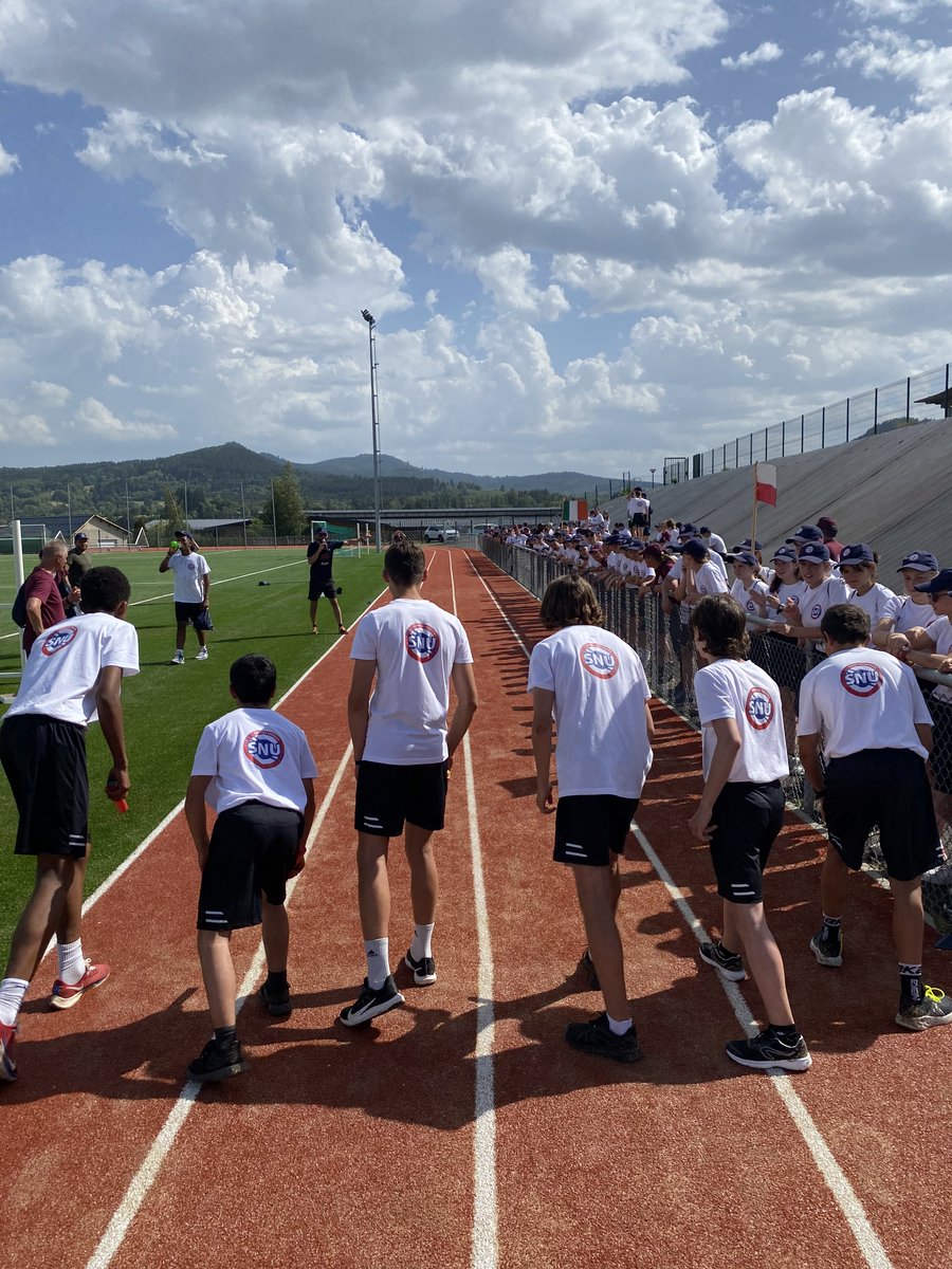 CdosHteLoire's tweet photo. Le mercredi le CDOS 43 a organisé sa première journée Olympique de l’année 2022 au Complexe Sportif de Choumouroux à Yssingeaux dans le cadre du Service National Universel. 🇫🇷

Merci à tous pour cette journée sportive ! 👏🏽 https://t.co/trQ1Runxbx