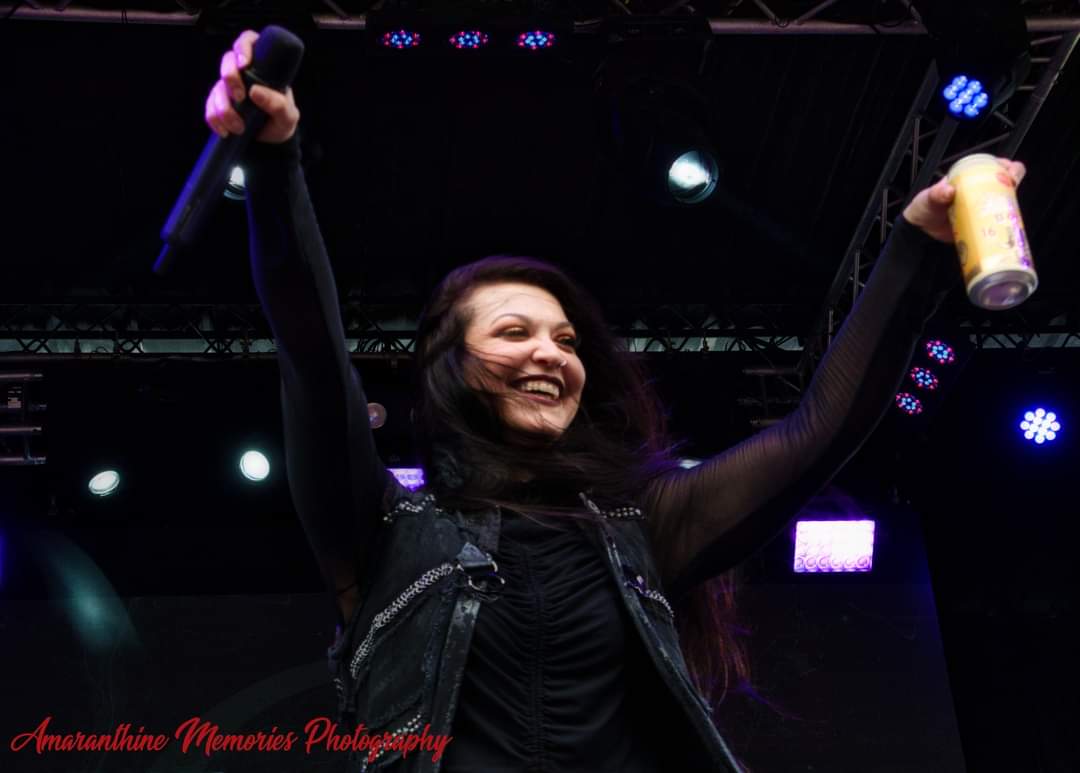 theagonist's tweet photo. Metal is brutal and all, but sometimes you just gotta wheeeeee😁😇🍻
📸 by:
Amaranthine Memories Photography
#theagonist #vickypsarakis #wheeeeeee https://t.co/ay7PeL3dFU