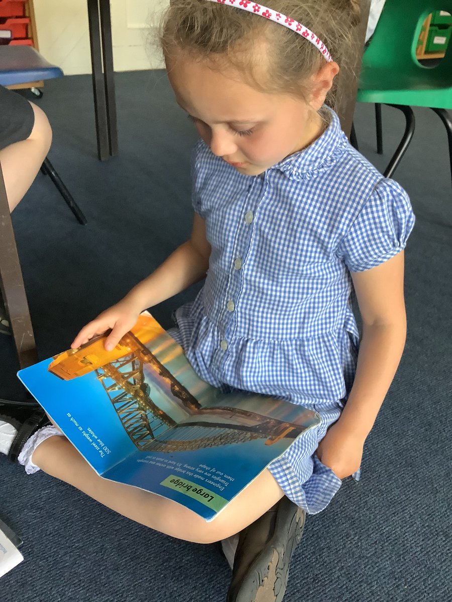 SAPSRedSquirrel's tweet photo. Lovely silent #reading going on in our class this afternoon. #English #thive https://t.co/TQ69nQO5mL