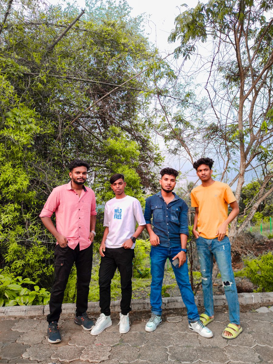 "Alone we can do so little; together we can do so much." 
#team
#friendship
#friendshipgoals