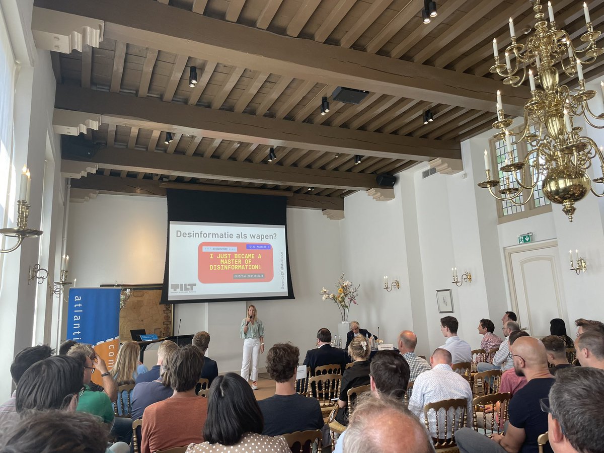 Atlantische Commissie (@atl_comm) on Twitter photo De derde lezing van vandaag wordt gehouden door <a href="/GwendaNielen/">Gwenda_Nielen</a>! Zij zal een half uur spreken over desinformatie De derde lezing van vandaag wordt gehouden door <a href="/GwendaNielen/">Gwenda_Nielen</a>! Zij zal een half uur spreken over desinformatie