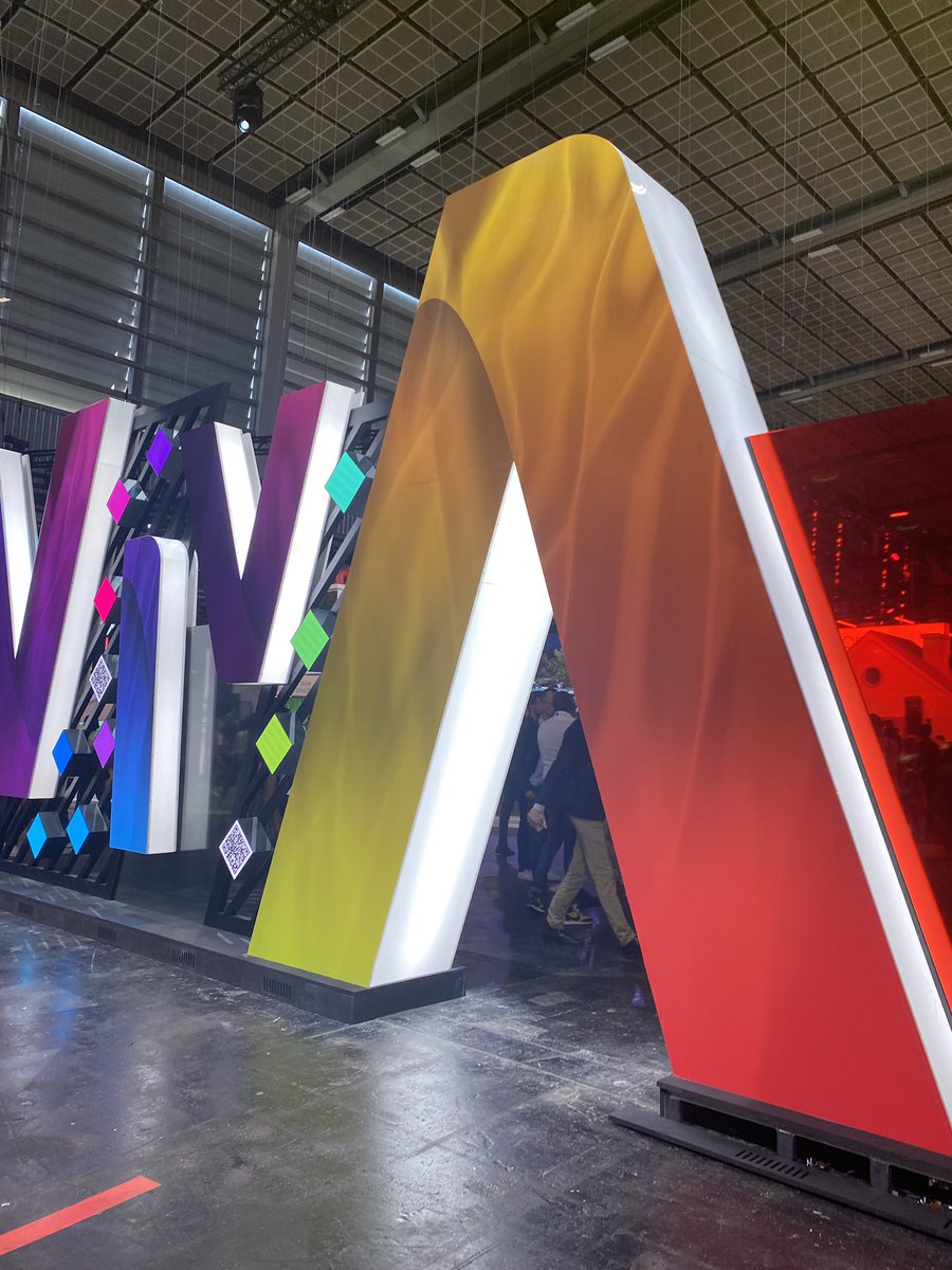 Nous y sommes ! <a href="/VivaTech/">VivaTech</a> #mbadmb #TransfoNum