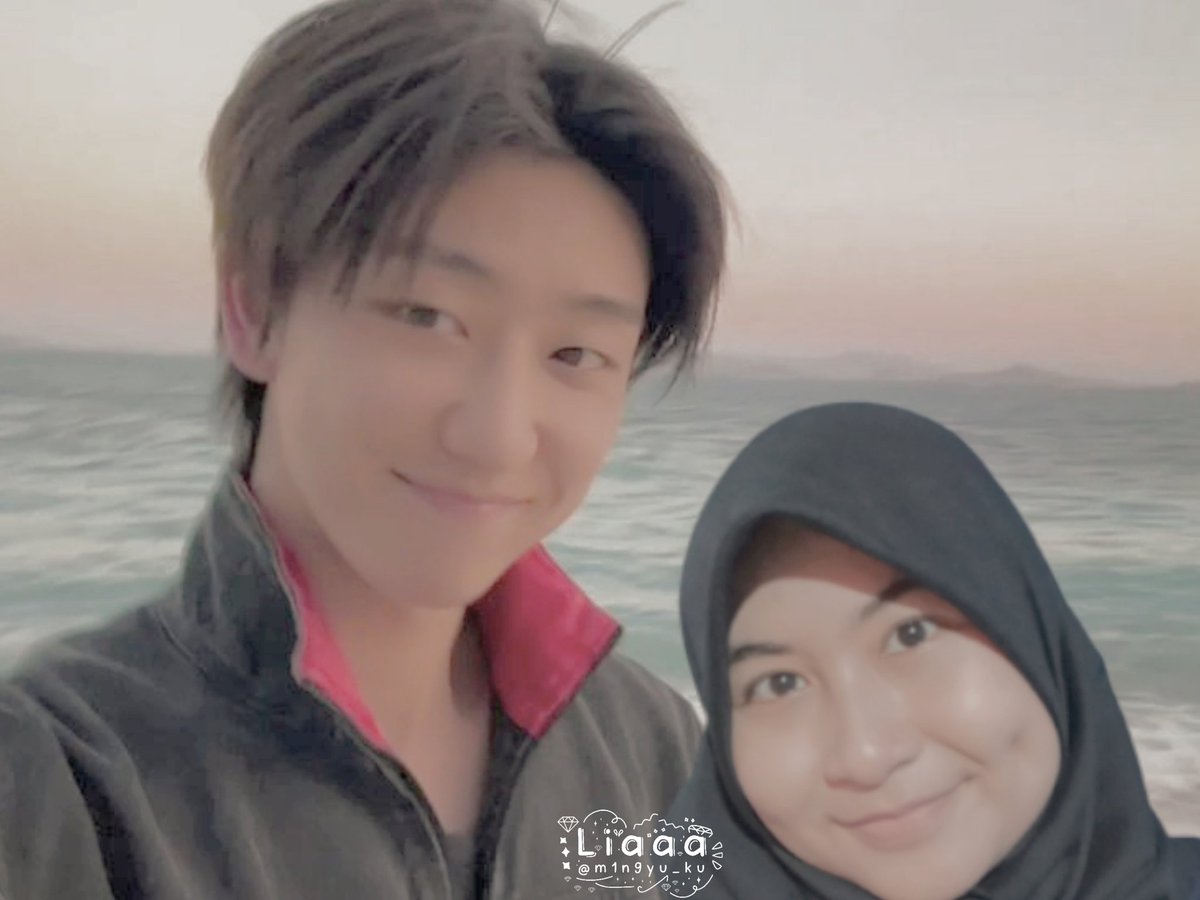 m1n9yu_ku's tweet photo. Kita ini remaja yang lagi dimabuk asmara, saling suka tapi tak ada keberanian untuk bersuara. Hanya berujung ke pantai berdua, meskipun biasa namun bermakna.

#CSD #CaratSelcaDay #SEVENTEEN #CARAT #MINGHAO #THE8 #도겸 #세븐틴 @pledis_17 https://t.co/Obxmf1Zowg