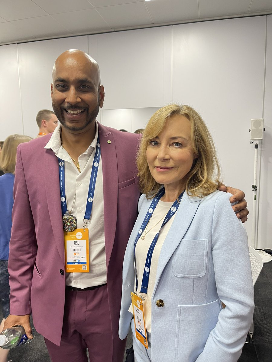 5 years between pics!  Still looking great - wonderful to bump into you today <a href="/sianwilliams100/">Dr Sian Williams</a>!  #mentalhealthwarriors