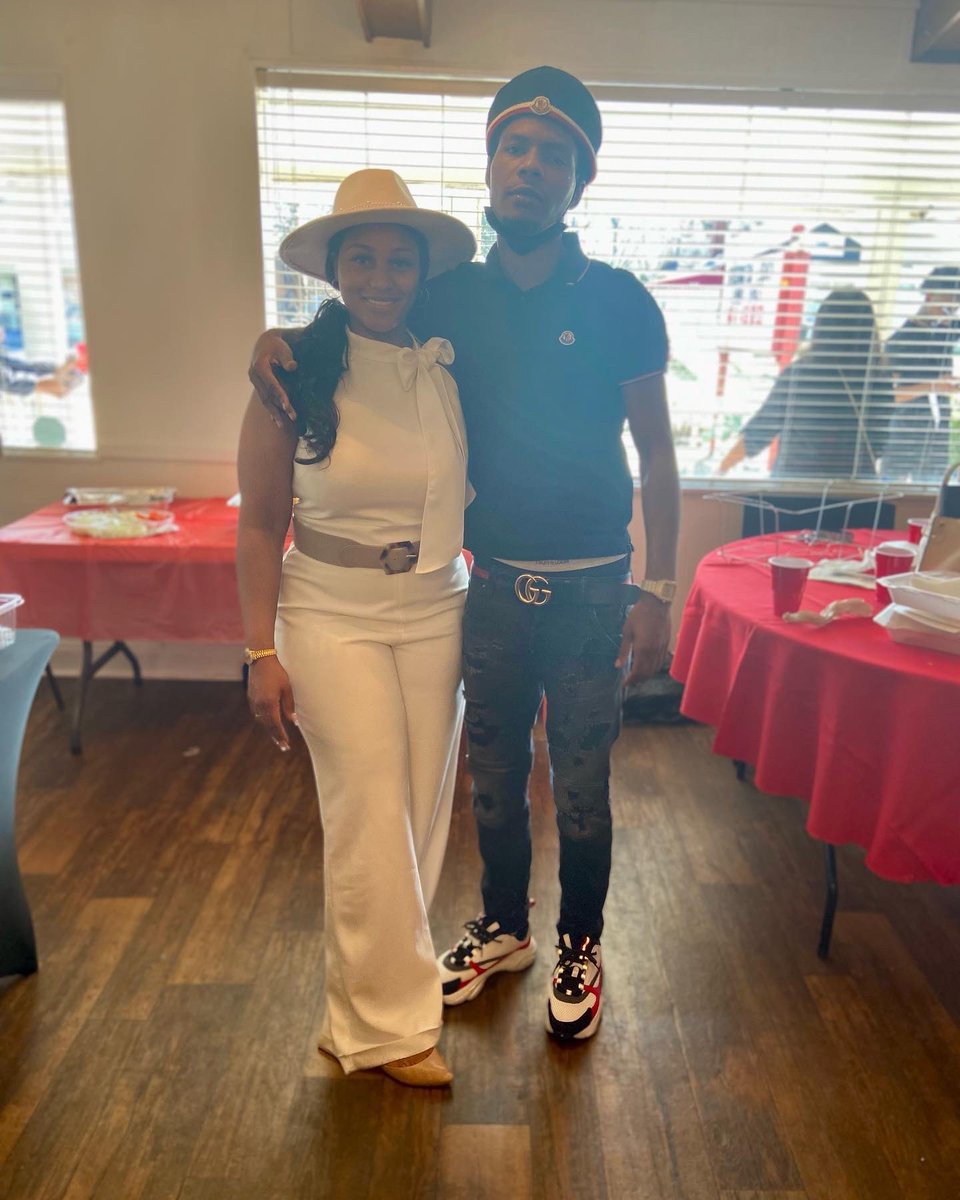 ChinaaWhitee_'s tweet image. My baby was so handsome this the last time I saw him at my mama funeral 😔😔 I miss you baby #LLMeat🕊👼🏽