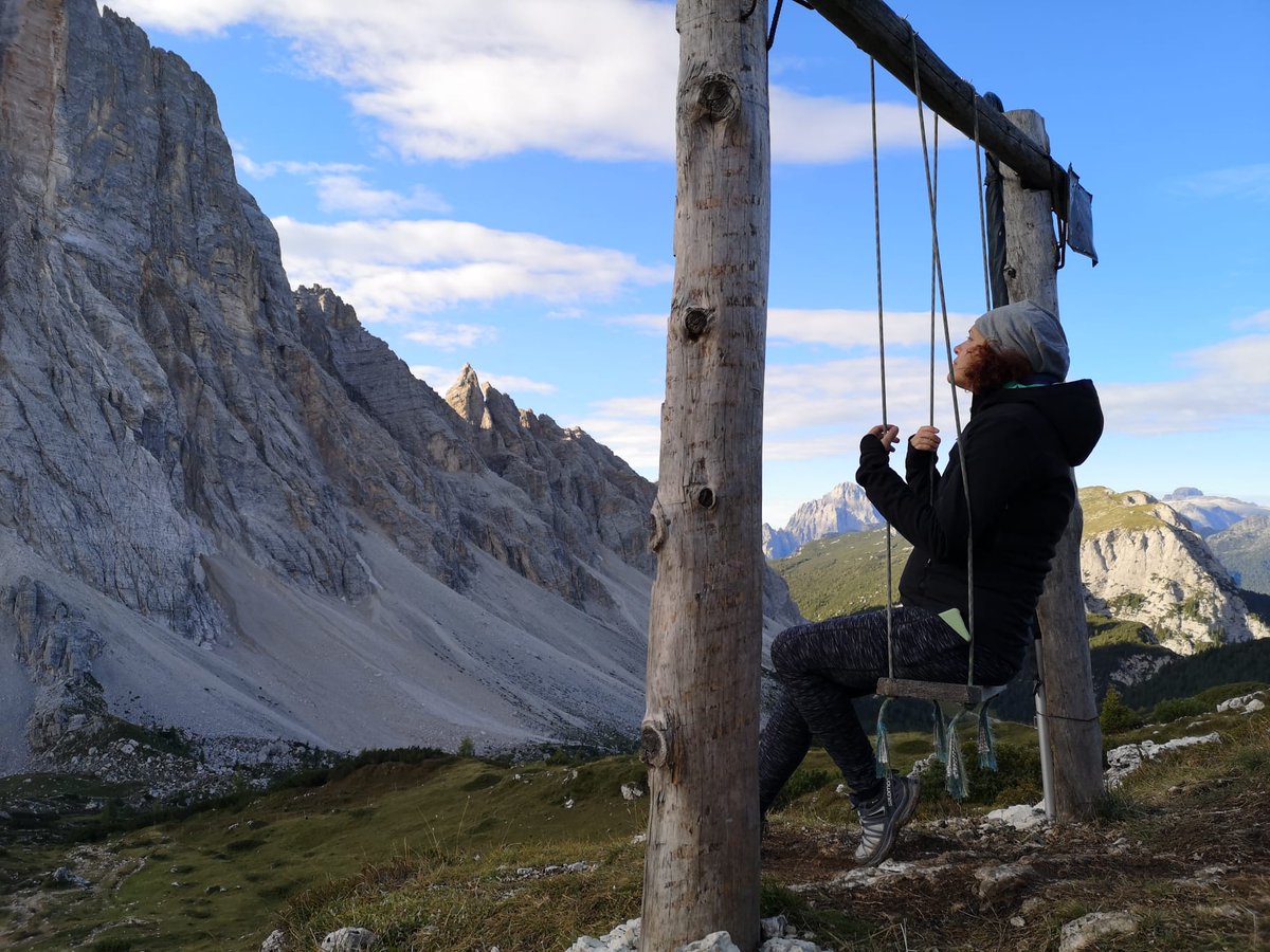 Rifugio Tissi e Coldai: due giorni di #trekking ai piedi del #Civetta! Spettacolare 👇 crinviaggio.com/2022/05/rifugi…