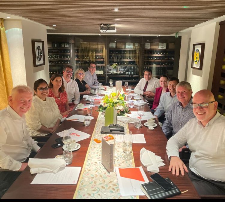 Great evening at the @ITSMA_B2B EMEA Board meeting in London last night… incredible food, fantastic discussion & some well overdue catch-ups! #B2BMarketing #Leadership